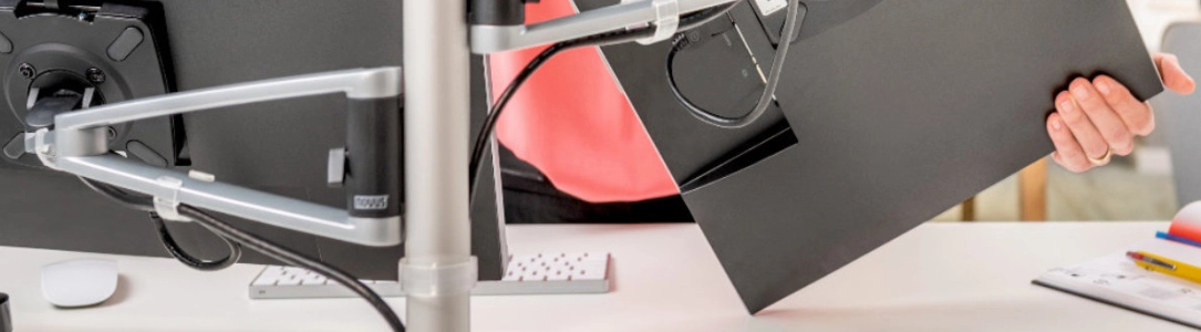 MY Monitortragarme für Schreibtisch / Wand MY Monitortragarme für Schreibtisch / Wand