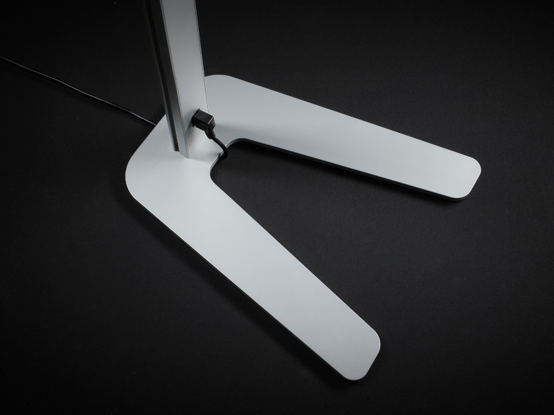 Novus Attenzia space+ LED Stehleuchte drehbar 4000K, silber (740+4199+000) Standfuß Novus Attenzia space+ LED Stehleuchte drehbar 4000K, silber (740+4199+000) Standfuß